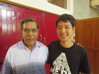 2014年度から奨学金制度を導入したJivan Jyot Unaiの責任者。地域の水と電気不足やアルコール問題と向き合いながら教育の大切さを説いている。